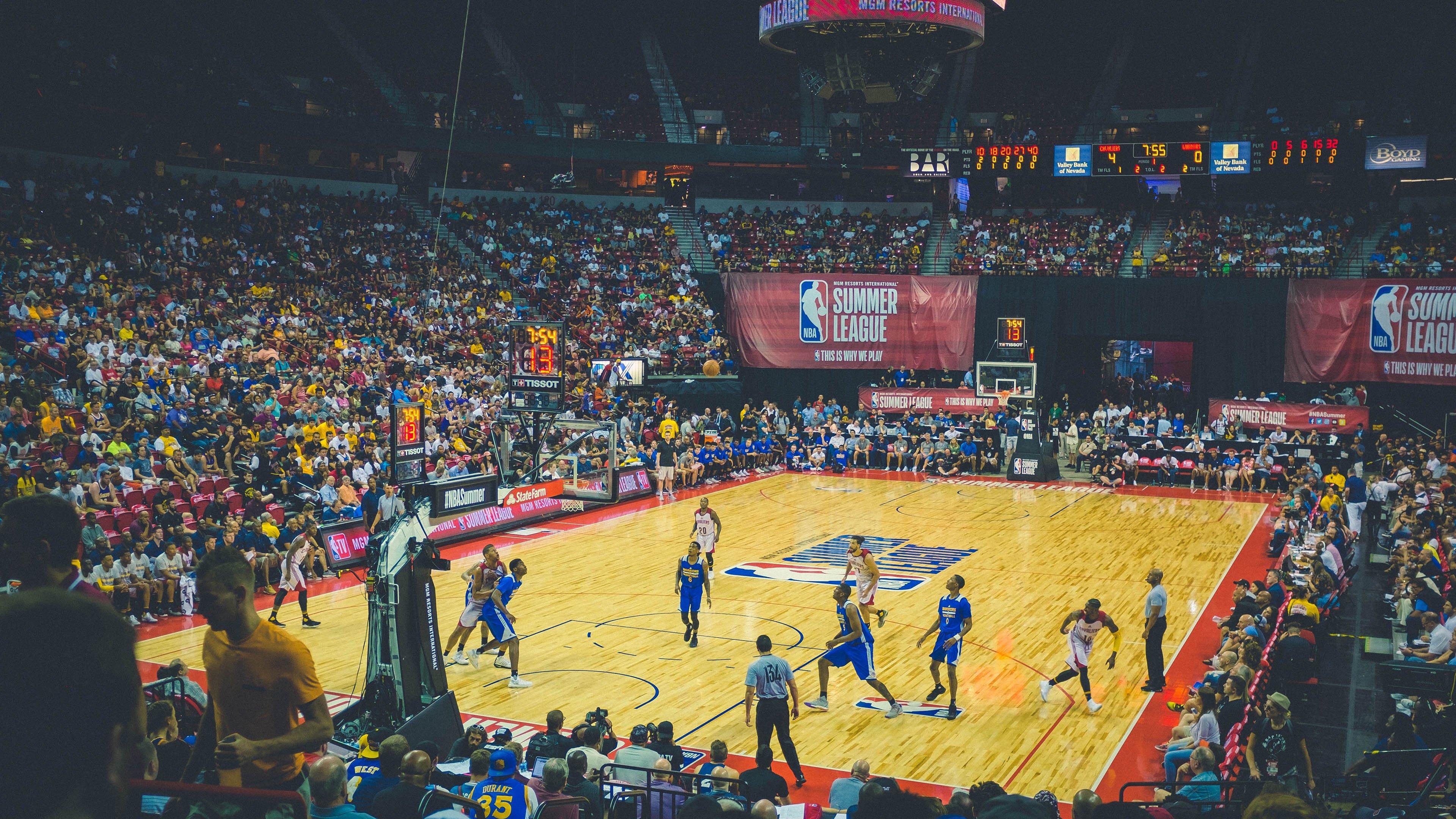 狼性十足！古德温率队撕咬取胜，狄龙赛后犬吠引爆更衣室