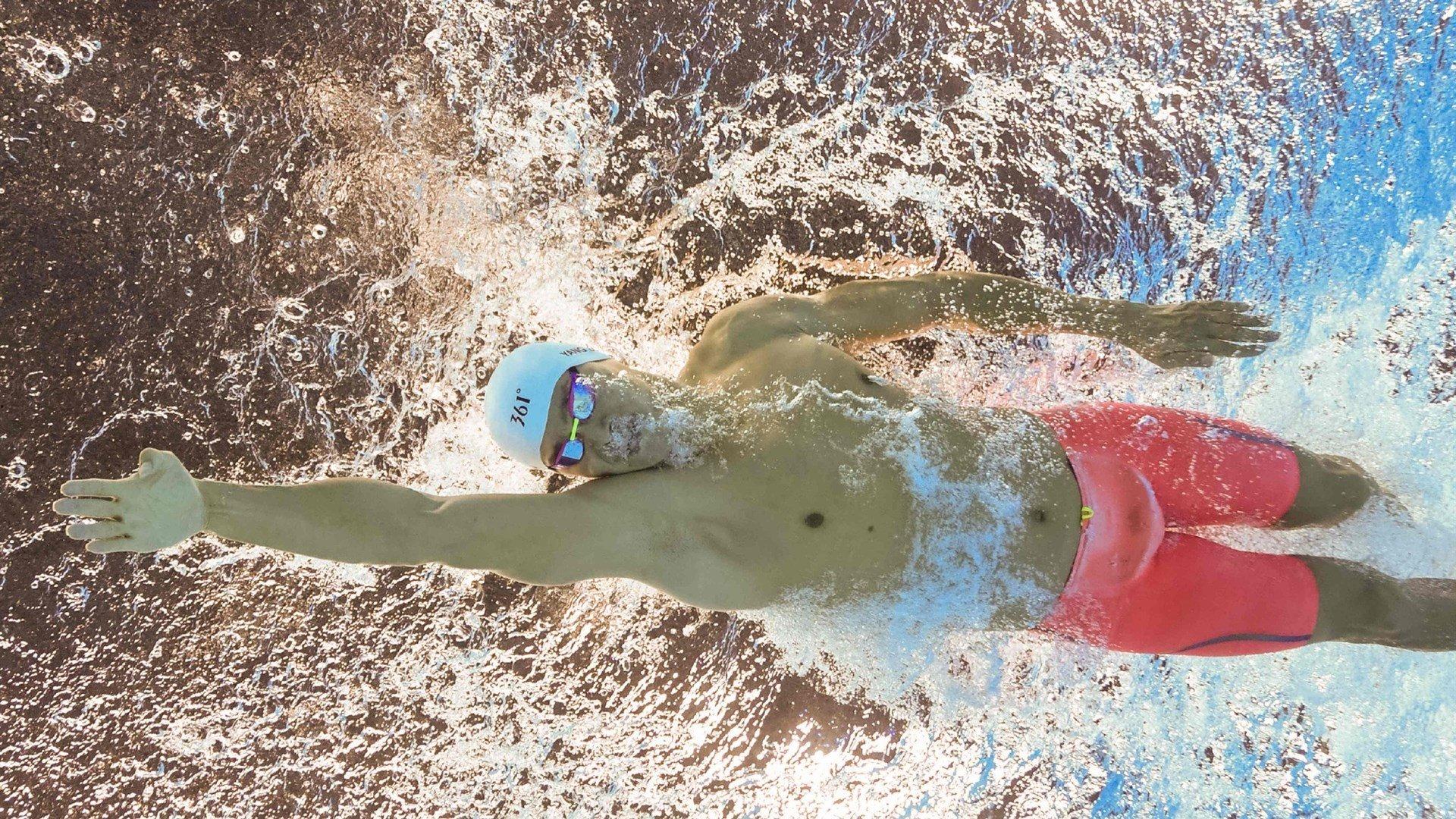 穆里尼奥赛后动情，替补席全是孩子，但我为球队自豪